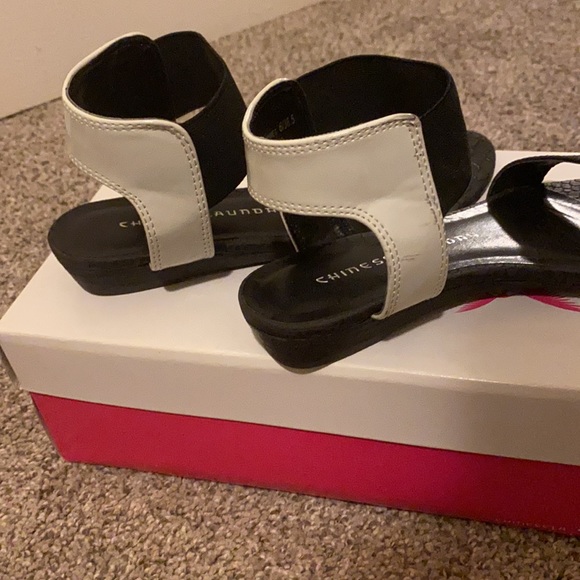 Sandals - Picture 6 of 6